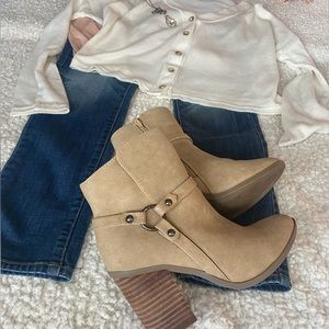 Lulu’s Marka Taupe Nubuck Ankle Booties